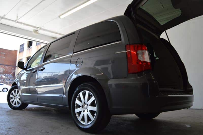 The Perfect Minivan Rental Experience in NYC ⎜ VTI Van Rentals