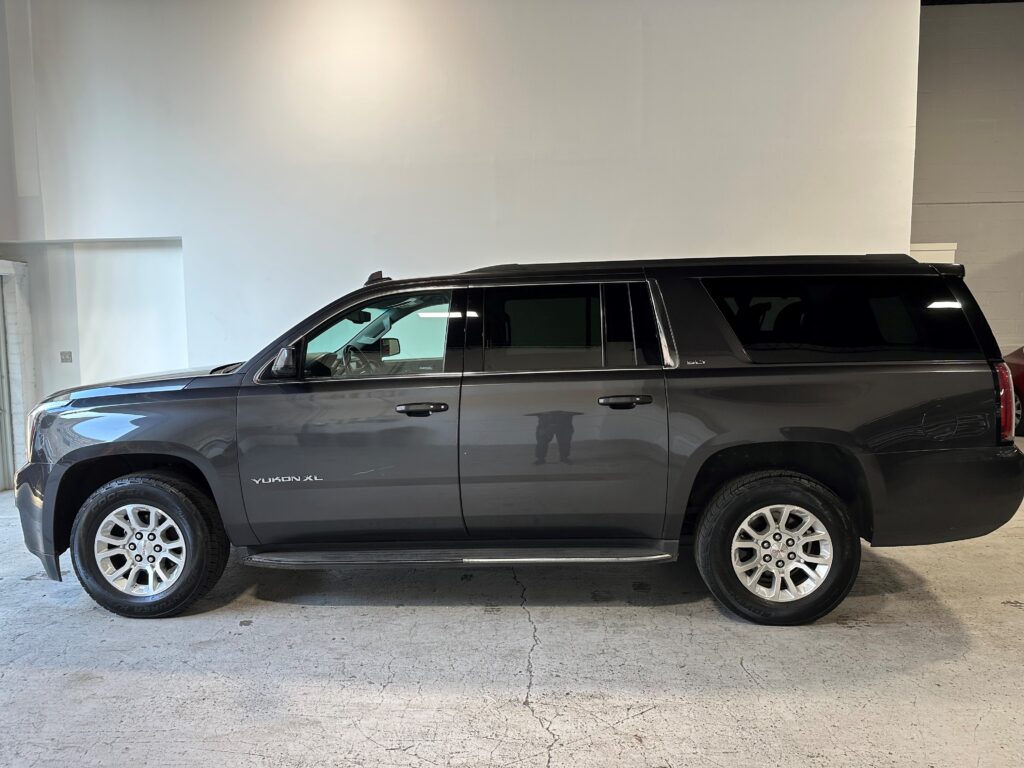 8Passenger Large SUV Rentals in Brooklyn & Nearby Areas