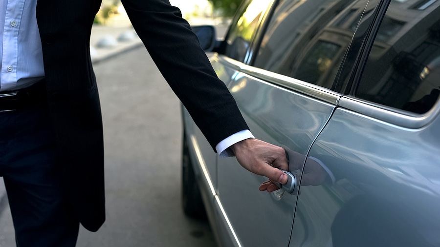 6 Must-Have Qualities in a Family-Friendly Chauffeur Service
